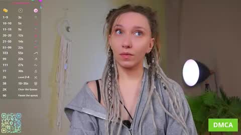 Anna online show from October 2025 05:19:01 AM