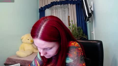 Snapshot of pollygreen chatting on December 2024 07:28:01 AM Olivia online show from December 2024 07:28:01 AM