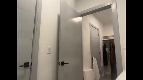 Polly Pocket online show from November 2025 05:42:01 PM