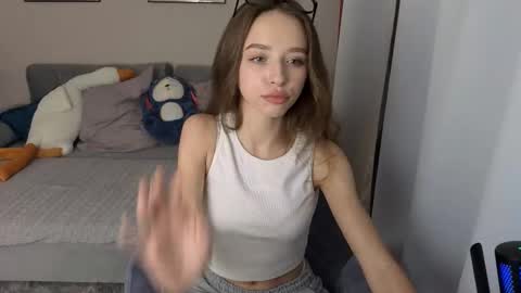 Cindy online show from October 2025 05:46:01 PM