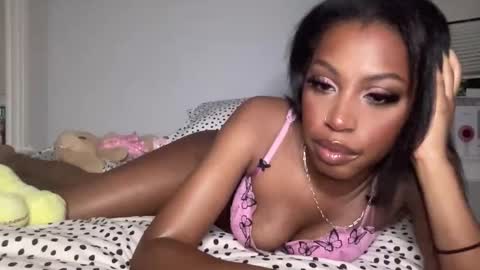 Snapshot of popasprincess chatting on April 2026 01:25:01 AM princess online show from April 2026 01:25:01 AM