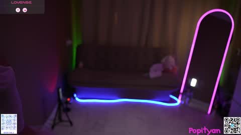 Louise  see you on December 1  at 2200 UTC3 online show from April 2026 09:24:02 AM