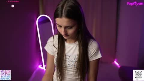 Snapshot of popityan chatting on July 2026 09:01:02 AM Louise see you on December 1 at 2200 UTC3 online show from July 2026 09:01:02 AM