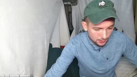 Snapshot of poppunk4life chatting on January 2025 11:44:02 PM Kyle online show from January 2025 11:44:02 PM