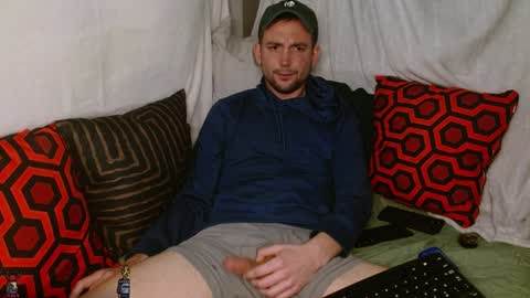 Snapshot of poppunk4life chatting on January 2025 07:47:02 AM Kyle online show from January 2025 07:47:02 AM