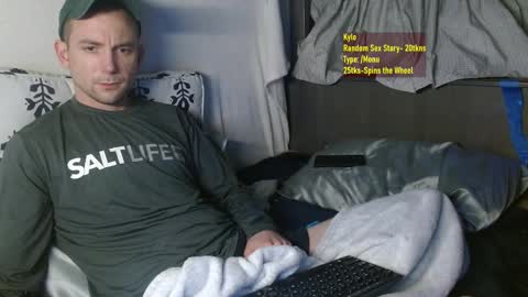 Snapshot of poppunk4life chatting on March 2025 02:30:02 AM Kyle online show from March 2025 02:30:02 AM