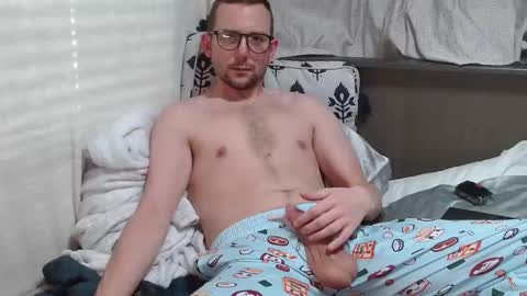 Snapshot of poppunk4life chatting on March 2025 02:16:01 PM Kyle online show from March 2025 02:16:01 PM