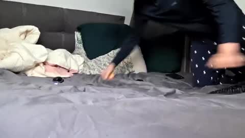 Snapshot of poppunk4life chatting on September 2025 12:25:02 AM Kyle online show from September 2025 12:25:02 AM