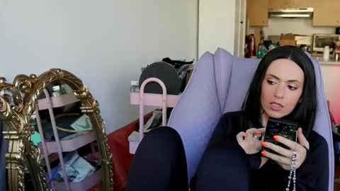 Snapshot of popstarsextape chatting on November 2025 04:06:02 PM A cadia online show from November 2025 04:06:02 PM