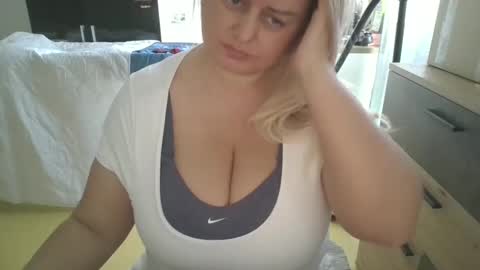 MelissOfficial online show from February 2025 03:09:02 PM