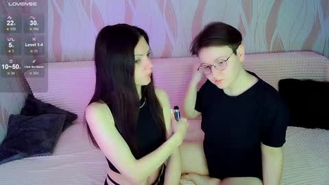 Snapshot of pornostendup chatting on January 2025 02:45:02 AM Ana and Tati online show from January 2025 02:45:02 AM