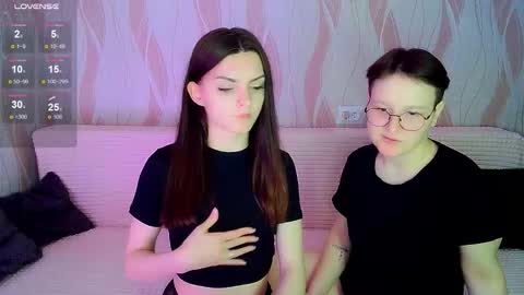 Ana and Tati online show from October 2025 08:09:01 PM