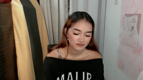 pornstar_kia online show from April 2026 07:45:01 AM