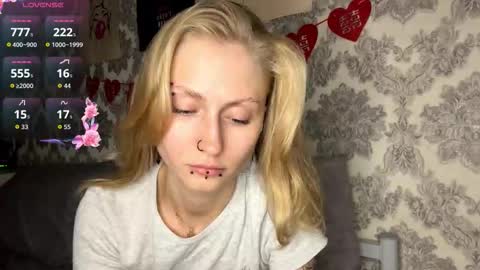  HERES SILVIA AND OlIVIA  WELCOME EVERYONE LOVENSE DOMI REACT TO YOUR TIPS LETS MAKE A GREAT SHOW TOGETHER  online show from September 2025 03:50:01 PM