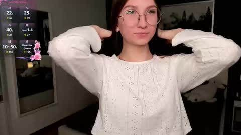 Elizabeth online show from September 2025 07:14:02 PM