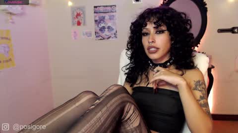 Snapshot of posigore chatting on December 2024 10:00:01 PM Anna Goth independient model online show from December 2024 10:00:01 PM