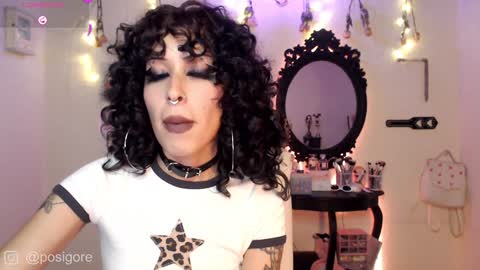 Snapshot of posigore chatting on December 2024 07:11:01 PM Anna Goth independient model online show from December 2024 07:11:01 PM