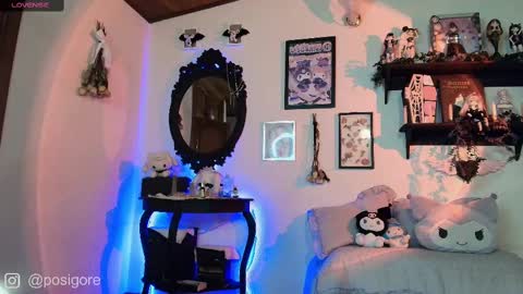 Snapshot of posigore chatting on March 2025 10:15:02 PM Anna Goth independient model online show from March 2025 10:15:02 PM