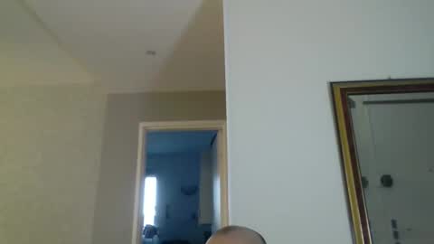 pourquoi_toi online show from September 2025 05:53:02 AM