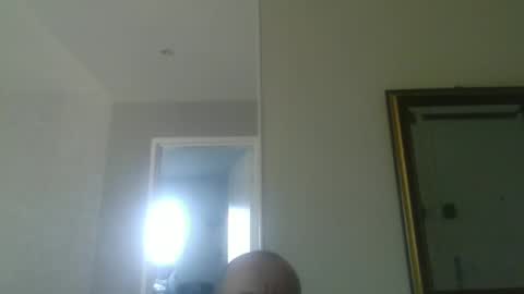 pourquoi_toi online show from September 2025 07:20:01 AM