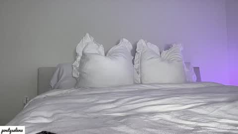 Selena online show from January 2025 12:54:01 AM