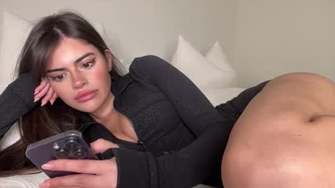 Selena online show from March 2026 11:08:02 PM