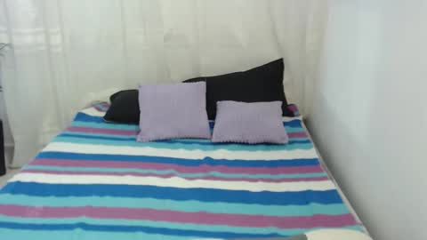 power_love_lemon online show from October 2025 12:17:01 PM