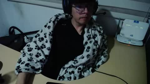 powerfulzeus2 online show from November 2025 02:17:02 AM