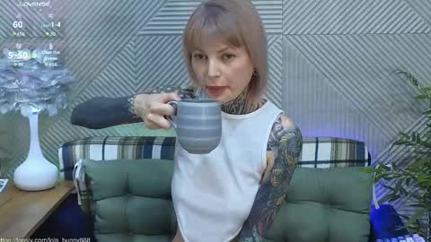 Lola online show from February 2026 06:03:01 AM