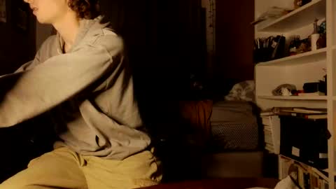 Snapshot of powertopbottom chatting on October 2025 04:45:01 AM PowerSwitch online show from October 2025 04:45:01 AM