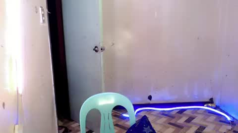 precious_chesca_xx online show from April 2026 12:59:01 PM