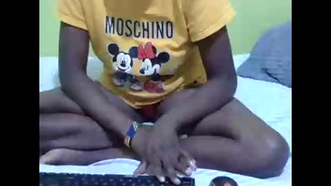 precious_nesh online show from February 2025 10:15:02 AM
