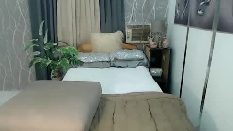 ur hot and wet precious online show from February 2026 06:40:02 AM