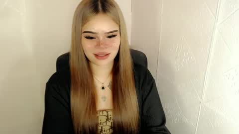 MAXXINE online show from March 2025 07:04:02 AM