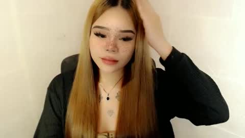 MAXXINE online show from October 2025 05:07:01 AM