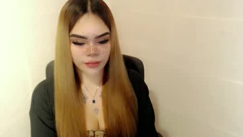 Snapshot of preciousangel69xxx chatting on April 2026 05:36:02 AM MAXXINE online show from April 2026 05:36:02 AM