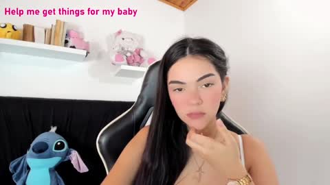 Snapshot of pregnant_sweet1 chatting on December 2024 11:22:02 AM Angelly online show from December 2024 11:22:02 AM