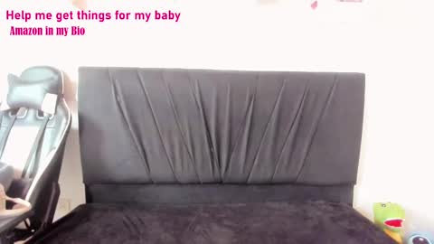 Snapshot of pregnant_sweet1 chatting on January 2025 12:05:02 PM Angelly online show from January 2025 12:05:02 PM