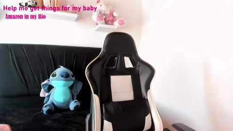 Snapshot of pregnant_sweet1 chatting on January 2025 06:09:01 PM Angelly online show from January 2025 06:09:01 PM