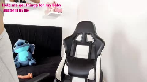 Snapshot of pregnant_sweet1 chatting on January 2025 03:02:02 PM Angelly online show from January 2025 03:02:02 PM