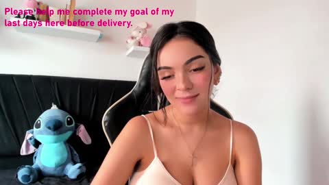 Snapshot of pregnant_sweet1 chatting on January 2025 03:01:02 PM Angelly online show from January 2025 03:01:02 PM