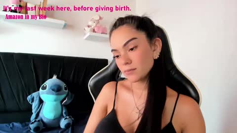 Snapshot of pregnant_sweet1 chatting on January 2025 02:30:02 PM Angelly online show from January 2025 02:30:02 PM