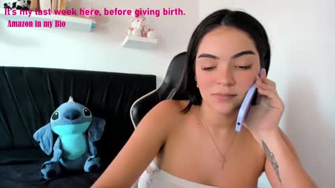 Snapshot of pregnant_sweet1 chatting on January 2025 02:46:02 PM Angelly online show from January 2025 02:46:02 PM