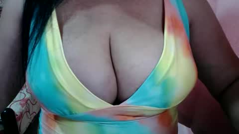 Snapshot of pregnantsinglesugar chatting on October 2025 04:35:02 AM WELCOME IM SINGLE PREGNANT REALLY HARD TO BE A SINGLE WITH TWIN SO PLS STOP BEING RUDELIARWASTING TIME. BE CONSIDERATE. TNX online show from October 2025 04:35:02 AM