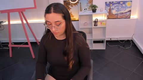 Snapshot of press_anykey chatting on October 2025 12:17:01 PM Camila online show from October 2025 12:17:01 PM