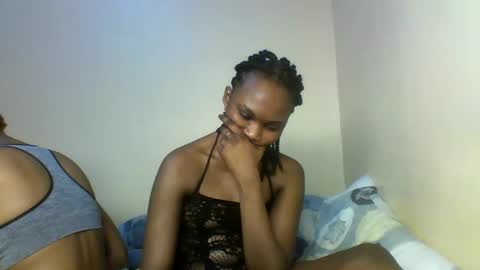 Snapshot of prettie_candy9 chatting on October 2025 02:42:02 AM Prettie candy9 online show from October 2025 02:42:02 AM