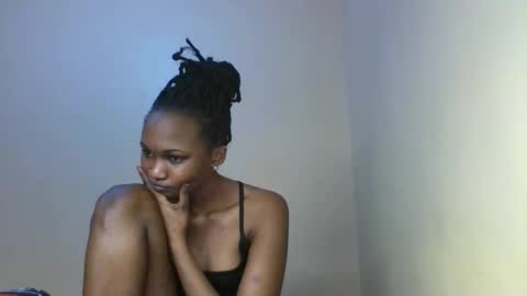 Snapshot of prettie_candy9 chatting on October 2025 02:28:02 PM Prettie candy9 online show from October 2025 02:28:02 PM