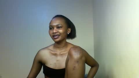 Snapshot of prettie_candy9 chatting on November 2025 01:13:01 PM Prettie candy9 online show from November 2025 01:13:01 PM