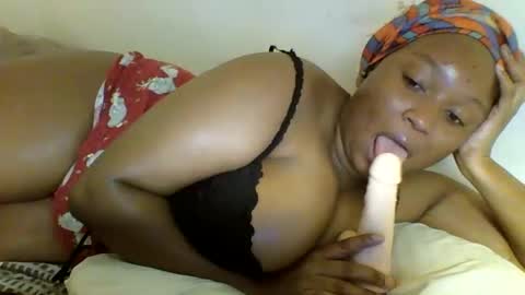 Prettie diva online show from January 2026 09:52:02 PM