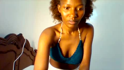 Snapshot of prettie_petitee chatting on July 2026 11:35:01 AM prettie_petitee online show from July 2026 11:35:01 AM